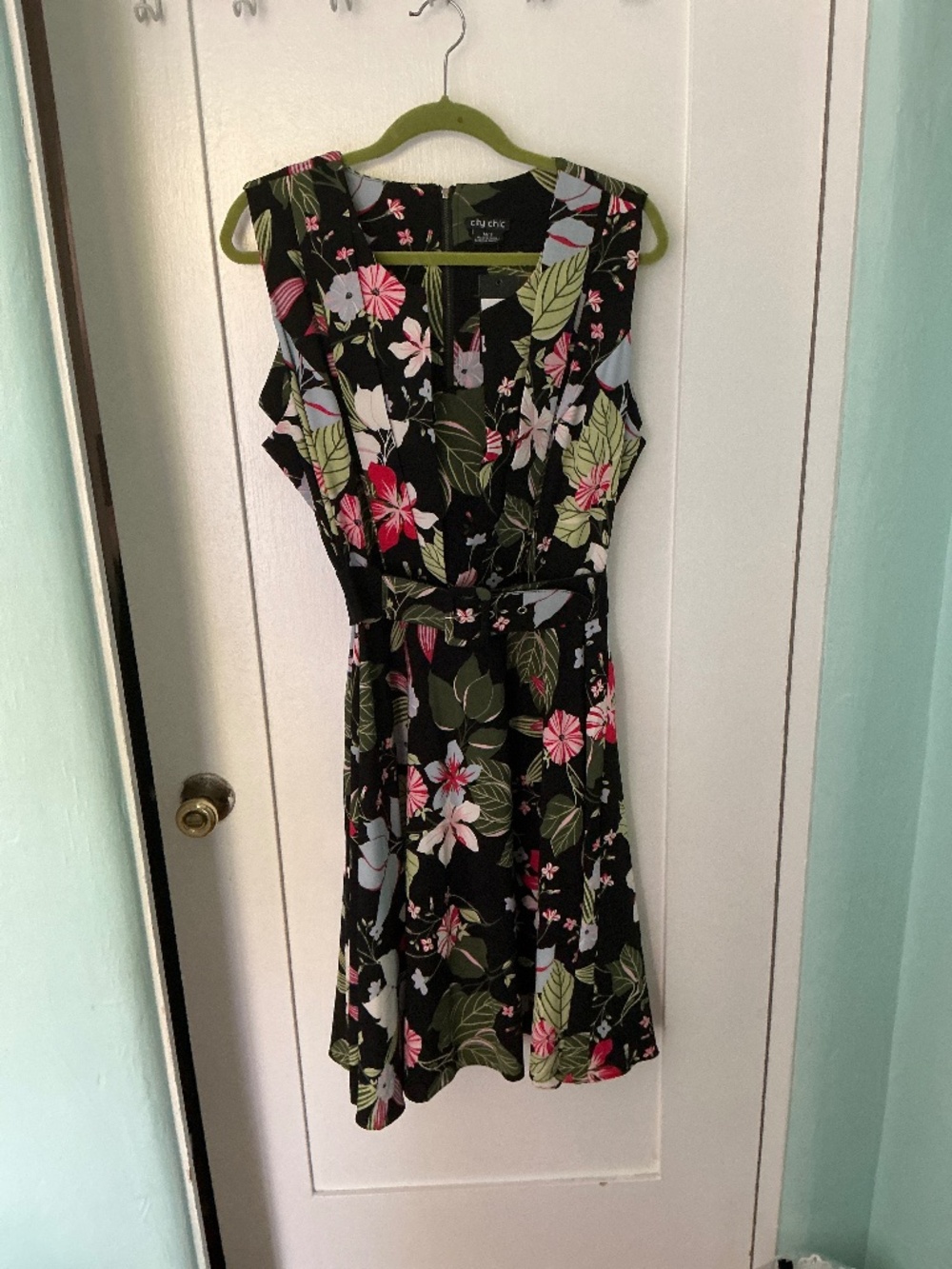 NWT City Chic Size M/18 Black Floral Fit & Flare Dress Belted